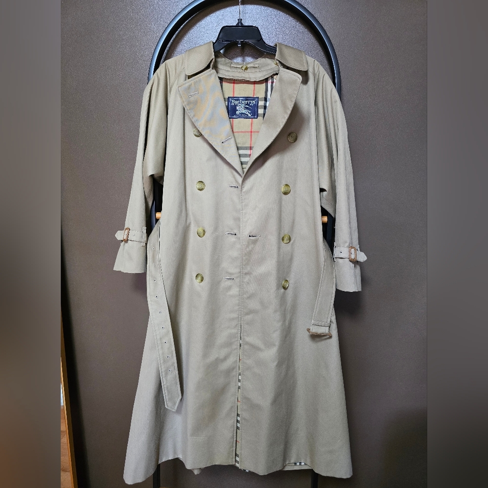 NEW Vintage Burberry Double-Breasted Trench Coat, With Removable Liner/collar